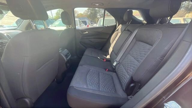 2020 Chevrolet Equinox in Greenville, SC 29607 - 18121522 31