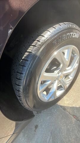 2020 Chevrolet Equinox in Greenville, SC 29607 - 18121522 10