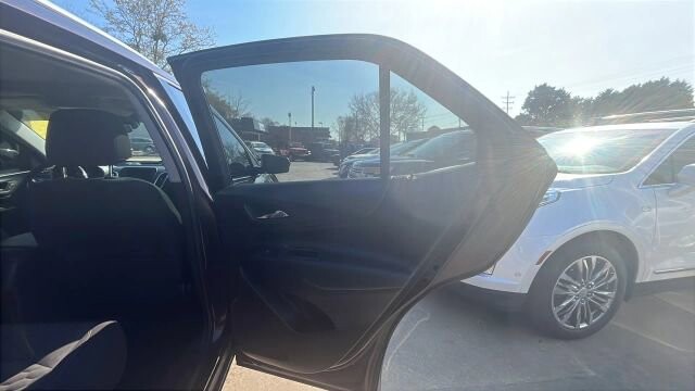 2020 Chevrolet Equinox in Greenville, SC 29607 - 18121522 20