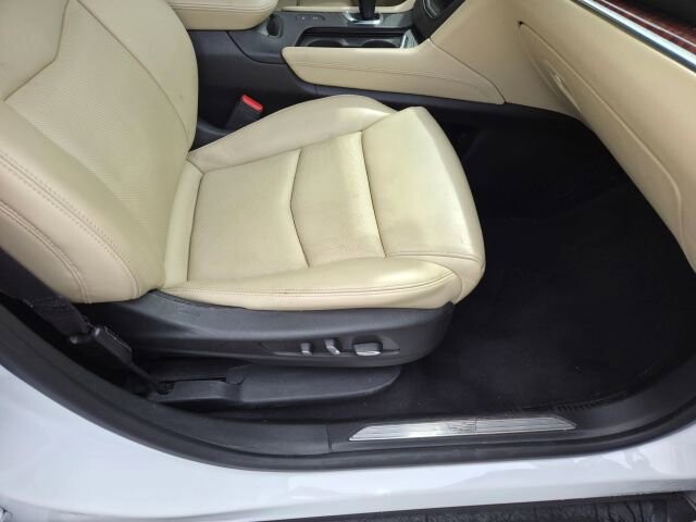 2017 Cadillac XT5 in Greenville, SC 29607 - 18121523 19