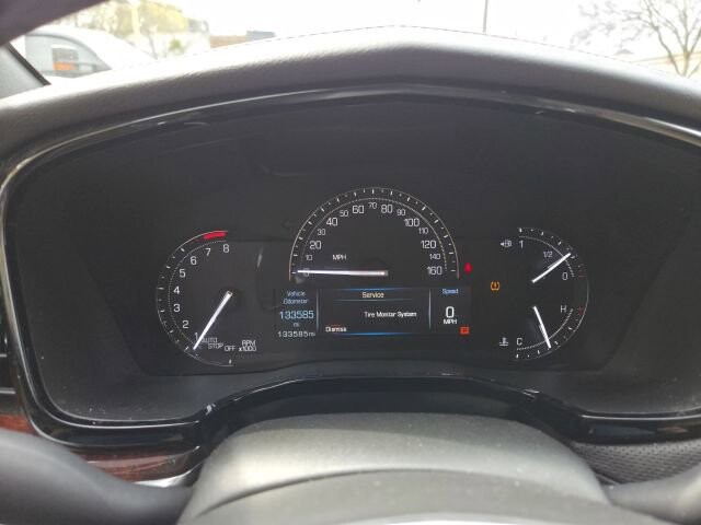 2017 Cadillac XT5 in Greenville, SC 29607 - 18121523 34