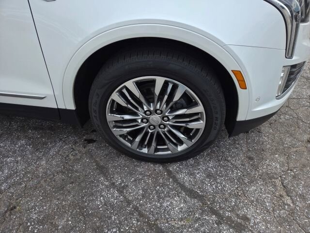 2017 Cadillac XT5 in Greenville, SC 29607 - 18121523 8