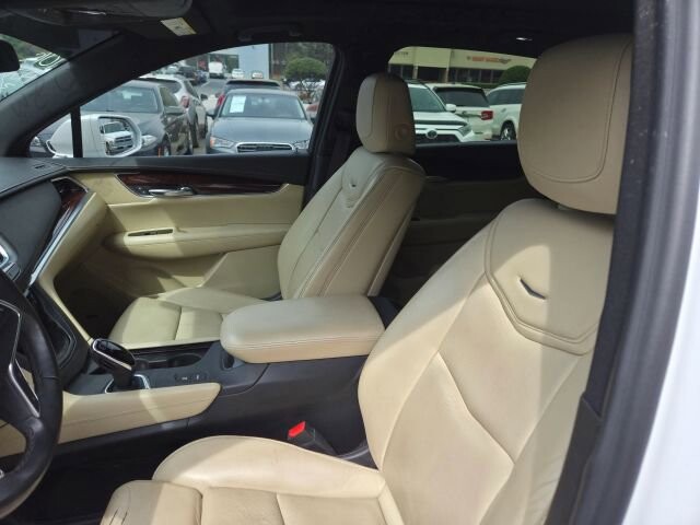 2017 Cadillac XT5 in Greenville, SC 29607 - 18121523 31