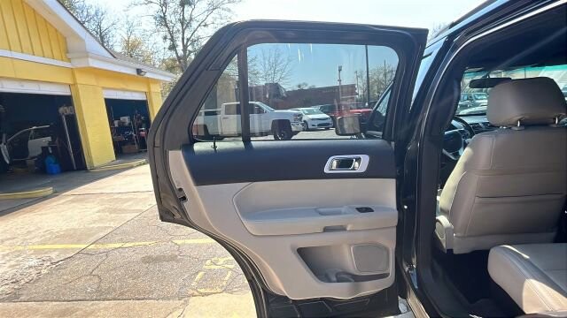 2015 Ford Explorer in Greenville, SC 29607 - 18121524 26