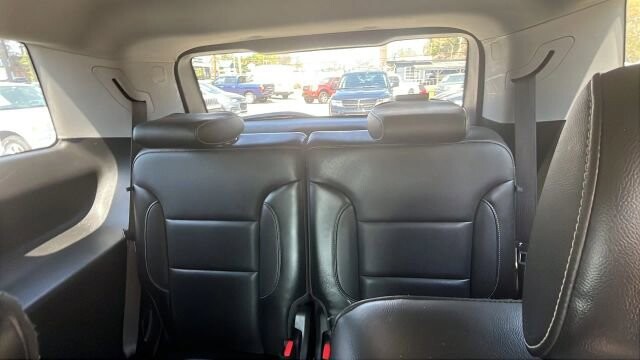 2019 GMC Acadia in Greenville, SC 29607 - 18121529 32