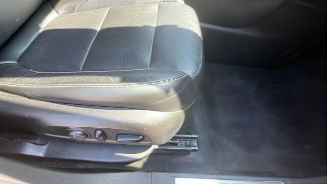 2019 GMC Acadia in Greenville, SC 29607 - 18121529 17