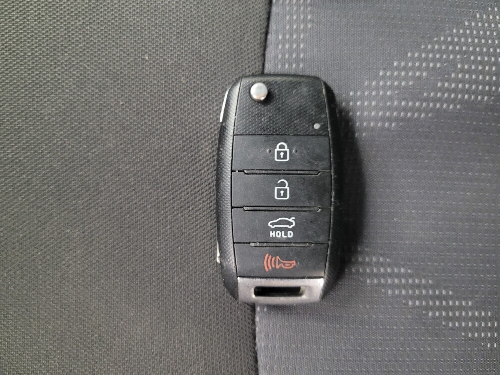 2016 Kia Rio in Conyers, GA 30094 - 18121531 32