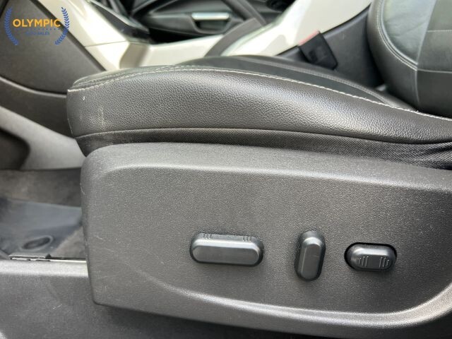 2013 Ford C-MAX in Decatur, GA 30032 - 18121537 38