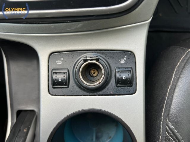 2013 Ford C-MAX in Decatur, GA 30032 - 18121537 33