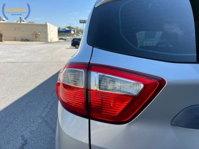 2013 Ford C-MAX in Decatur, GA 30032 - 18121537 16