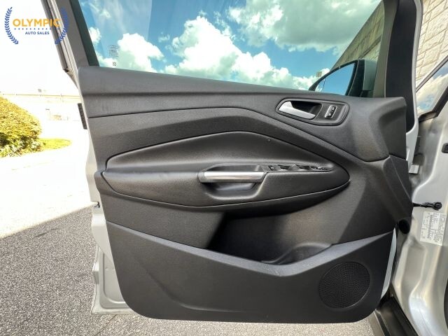 2013 Ford C-MAX in Decatur, GA 30032 - 18121537 43