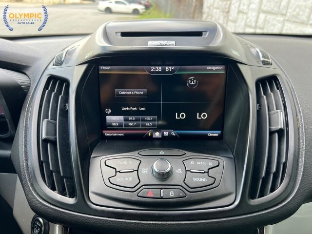 2013 Ford C-MAX in Decatur, GA 30032 - 18121537 30