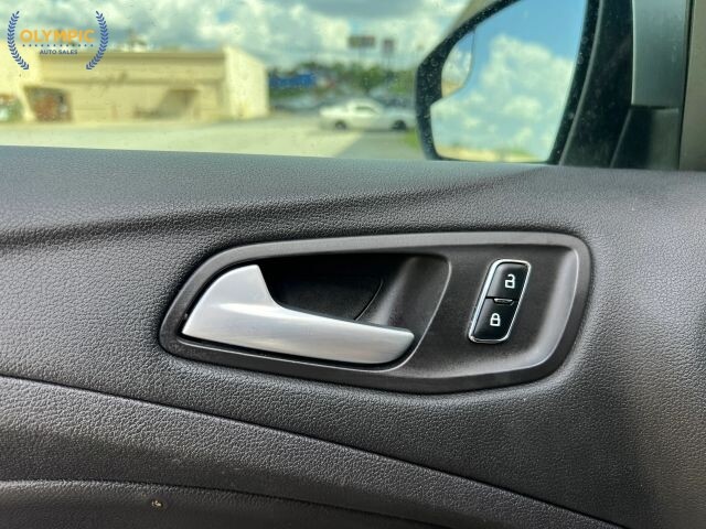 2013 Ford C-MAX in Decatur, GA 30032 - 18121537 36