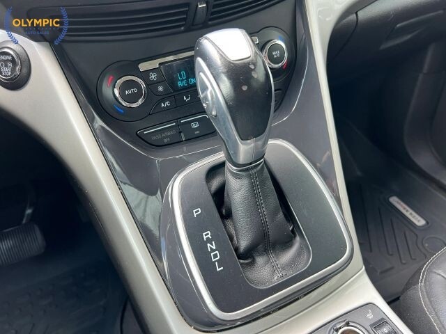 2013 Ford C-MAX in Decatur, GA 30032 - 18121537 32