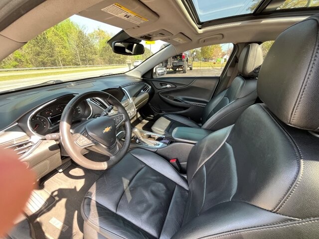 2017 Chevrolet Malibu in Flowery Branch, GA 30542 - 18121540 8