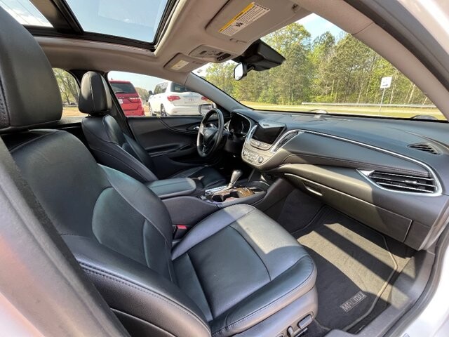 2017 Chevrolet Malibu in Flowery Branch, GA 30542 - 18121540 9