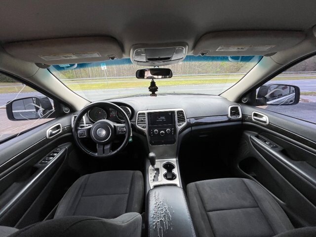 2011 Jeep Grand Cherokee in Flowery Branch, GA 30542 - 18121542 7