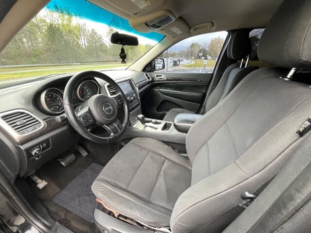 2011 Jeep Grand Cherokee in Flowery Branch, GA 30542 - 18121542 8