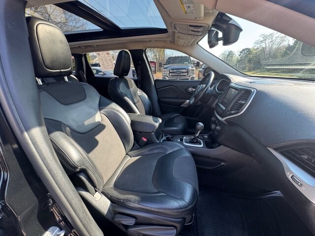 2018 Jeep Cherokee in Flowery Branch, GA 30542 - 18121543 10