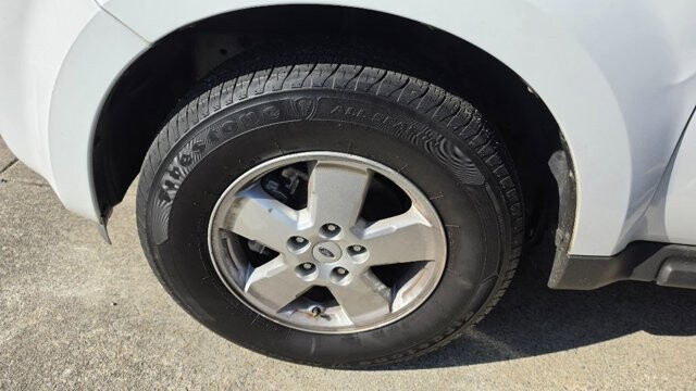 2011 Ford Escape in Cartersville, GA 30120 - 18121547 12