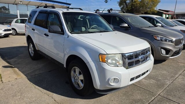 2011 Ford Escape in Cartersville, GA 30120 - 18121547