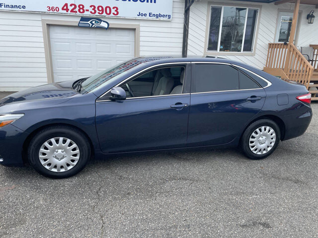 2015 Toyota Camry in Mount Vernon, WA 98273 - 18121552