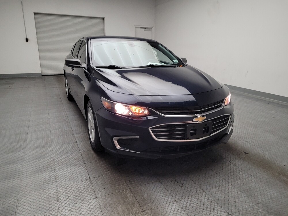 2017 Chevrolet Malibu in Fresno, CA 93726 - 18121554 14