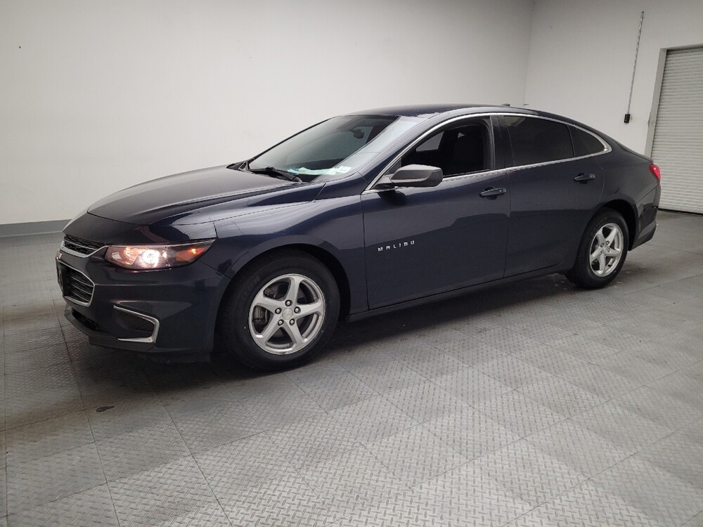 2017 Chevrolet Malibu in Fresno, CA 93726 - 18121554 2