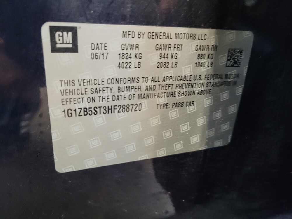 2017 Chevrolet Malibu in Fresno, CA 93726 - 18121554 33