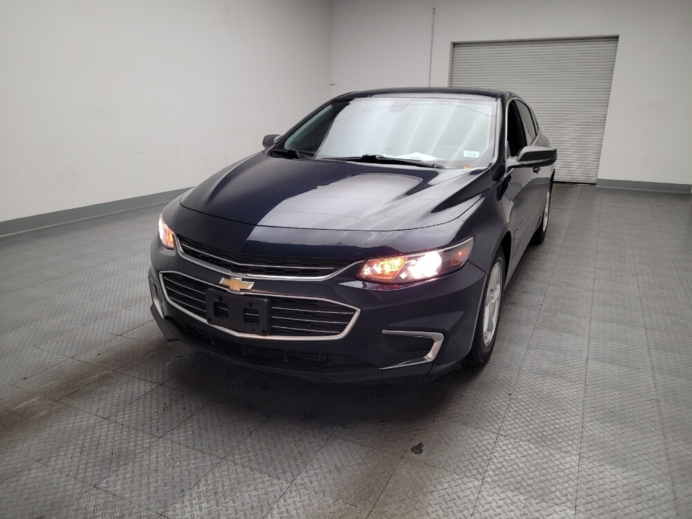 2017 Chevrolet Malibu in Fresno, CA 93726 - 18121554 15
