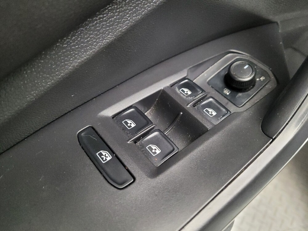 2019 Volkswagen Jetta in Montclair, CA 91763 - 18121557 27