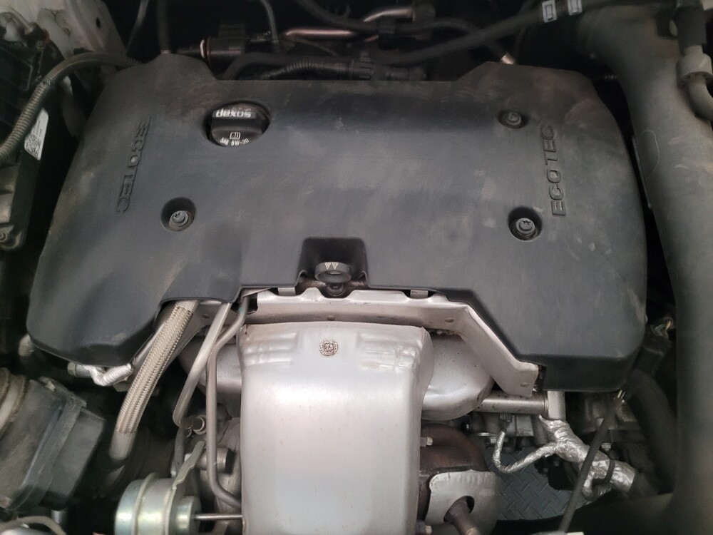 2018 Chevrolet Equinox in Sacramento, CA 95821 - 18121561 30