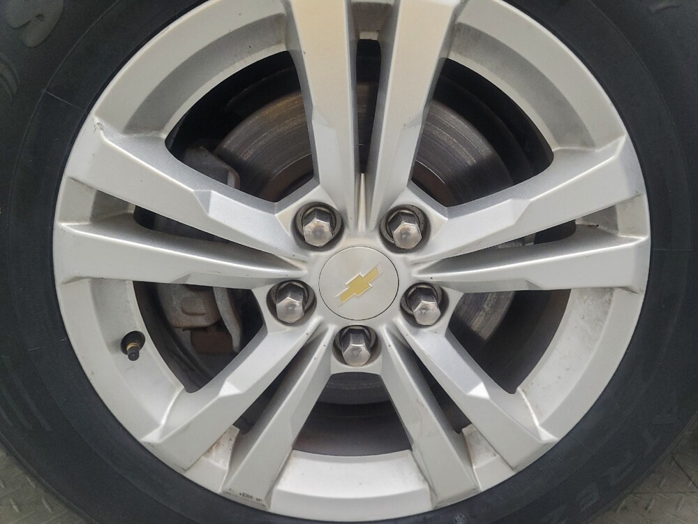 2017 Chevrolet Equinox in Union City, GA 30291 - 18121571 31