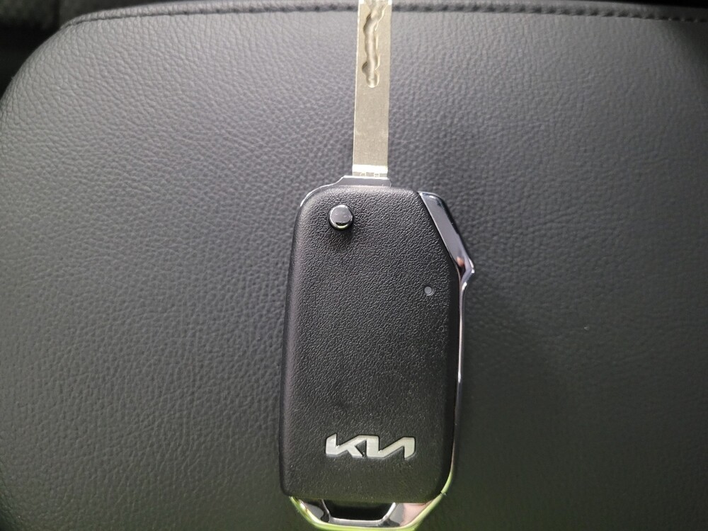 2025 Kia Soul in Macon, GA 31210 - 18121575 32