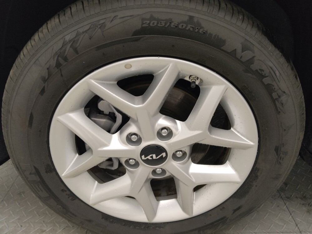 2025 Kia Soul in Macon, GA 31210 - 18121575 31