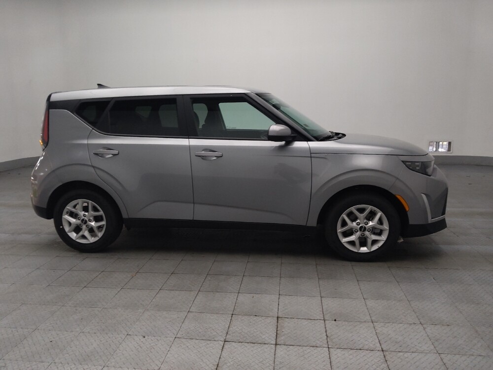 2025 Kia Soul in Macon, GA 31210 - 18121575 11