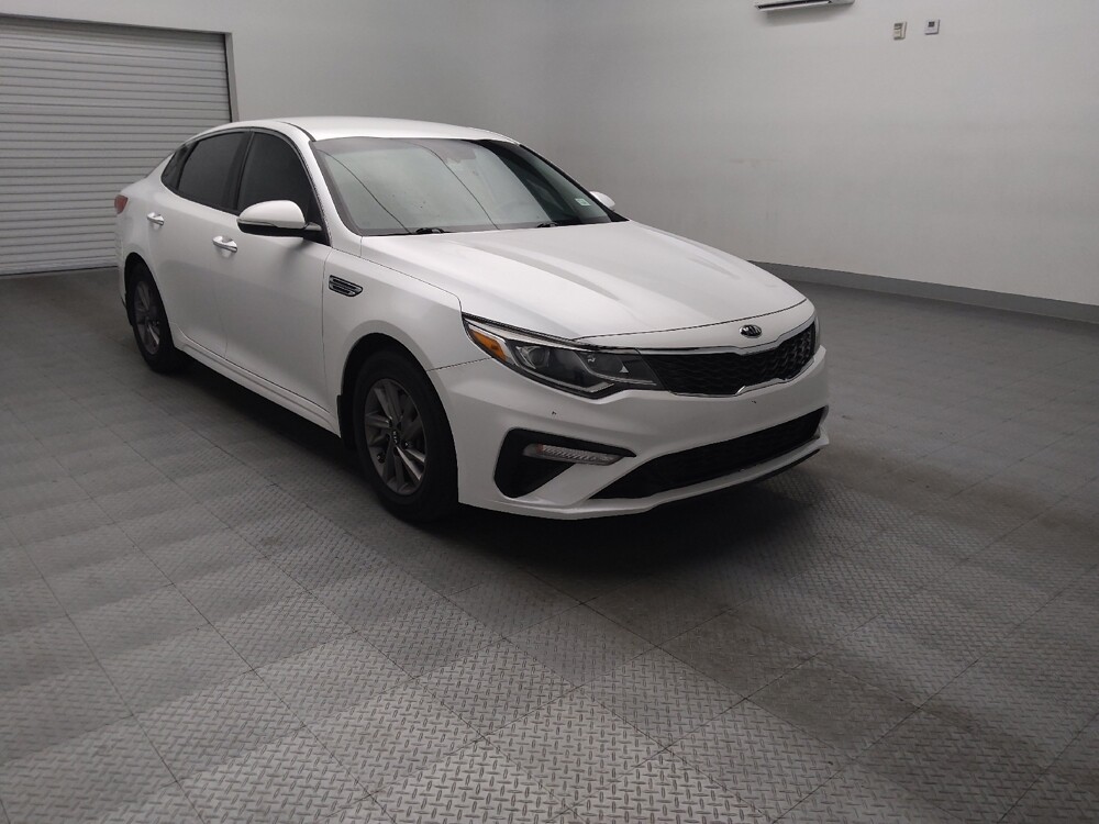 2020 Kia Optima in Fort Worth, TX 76116 - 18121593 13