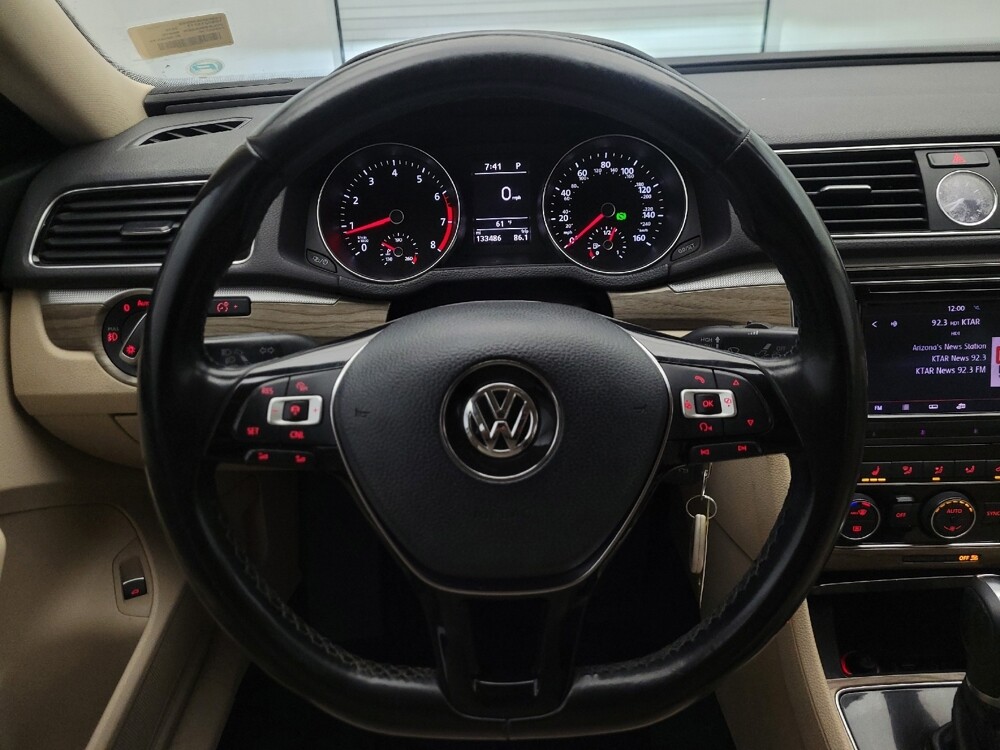2016 Volkswagen Passat in Glendale, AZ 85301 - 18121602 22