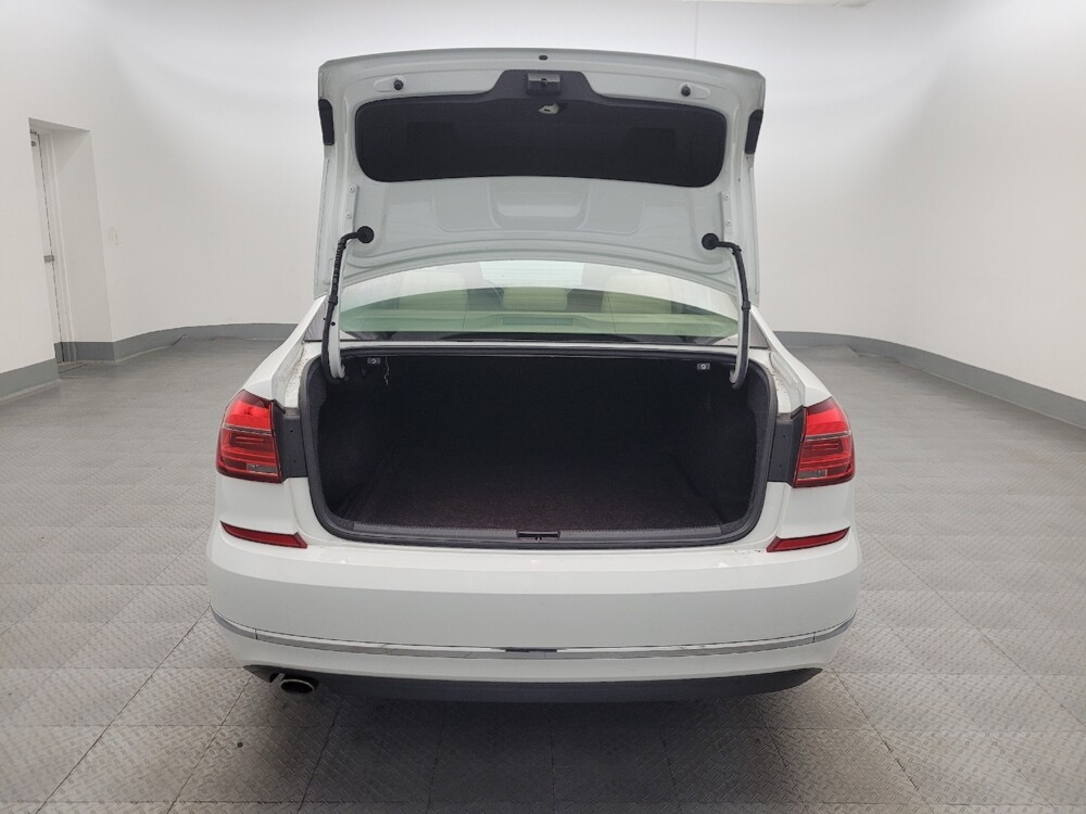 2016 Volkswagen Passat in Glendale, AZ 85301 - 18121602 29