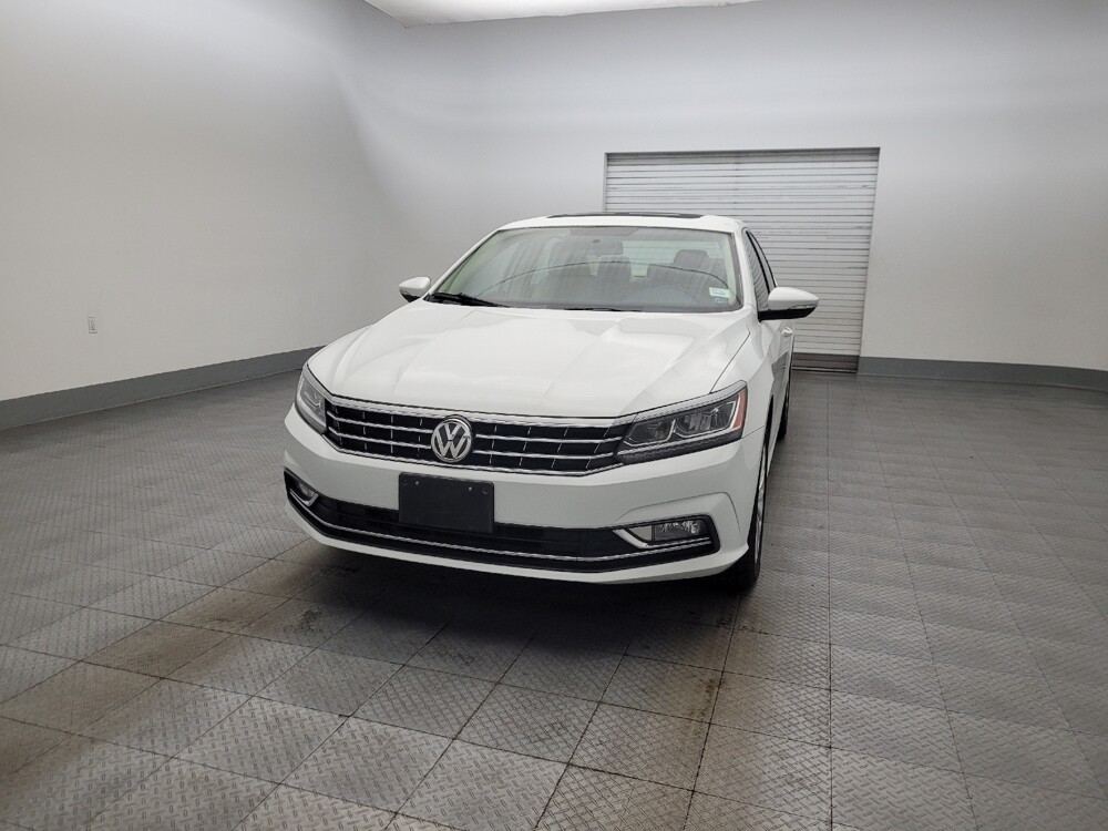 2016 Volkswagen Passat in Glendale, AZ 85301 - 18121602 15