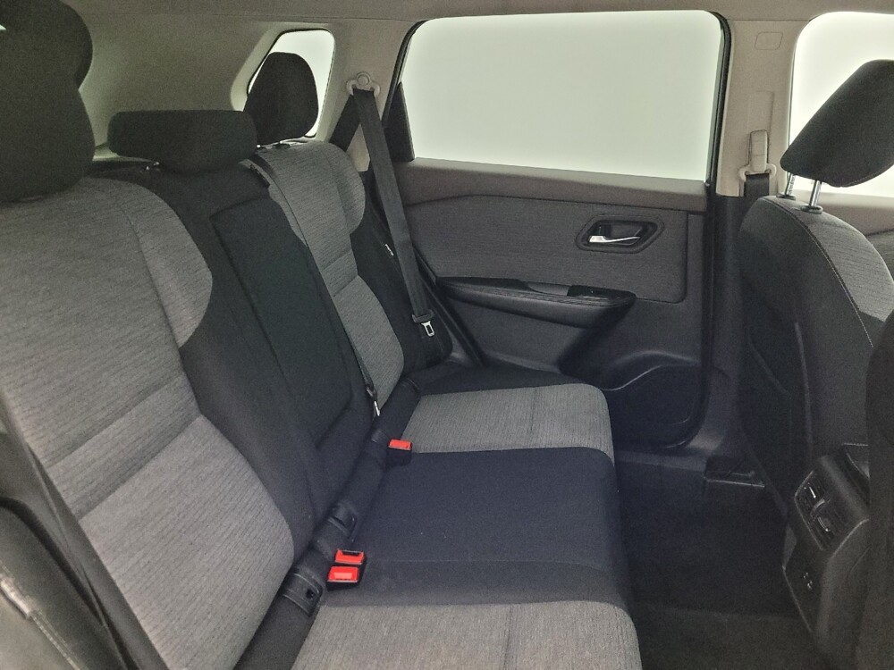 2021 Nissan Rogue in Glendale, AZ 85301 - 18121605 19