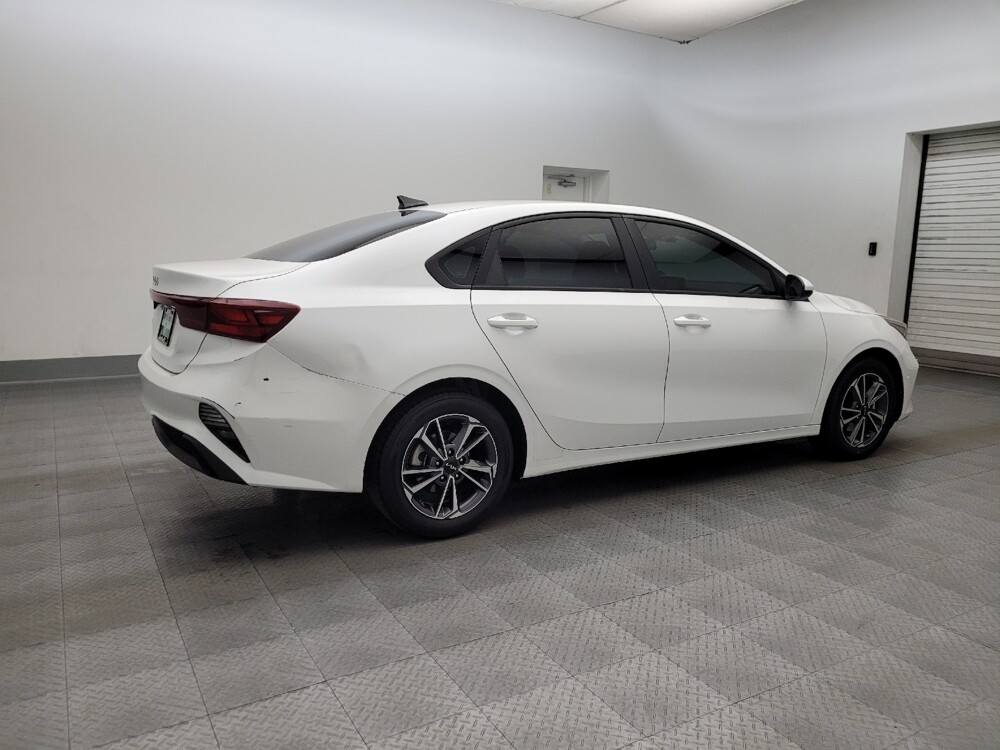 2022 Kia Forte in Phoenix, AZ 85022 - 18121609 10