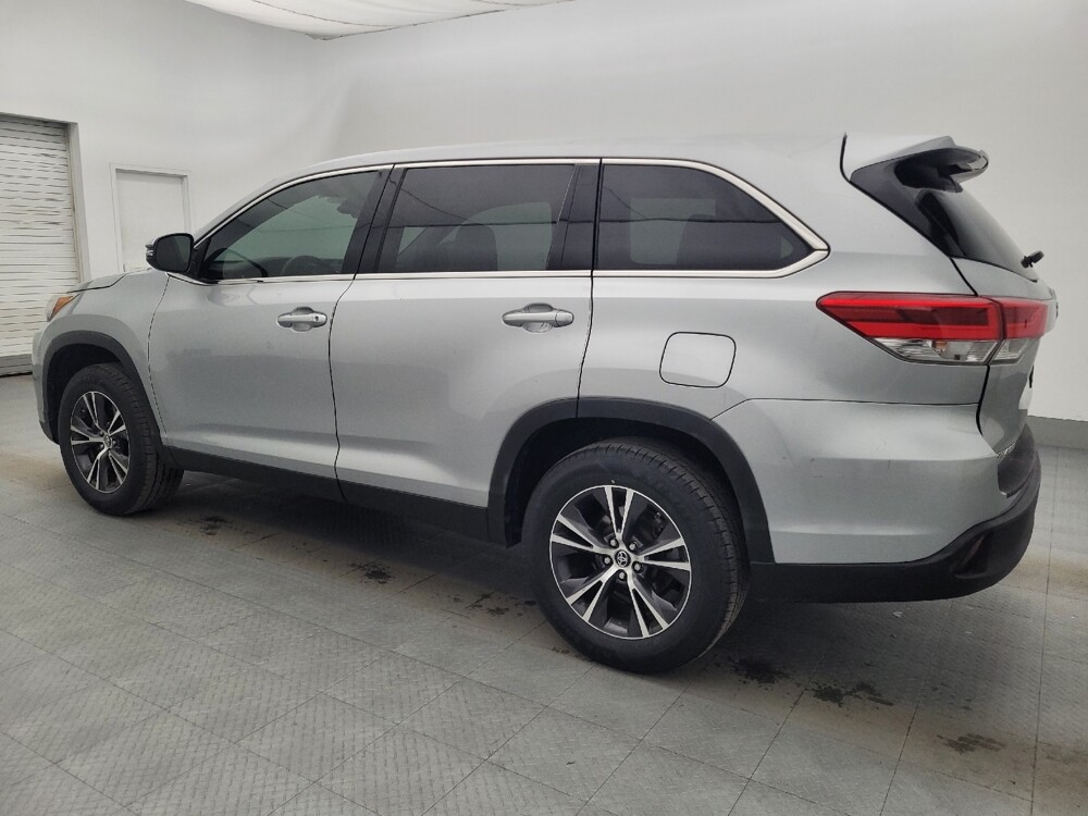 2019 Toyota Highlander in Lakeland, FL 33815 - 18121612 3