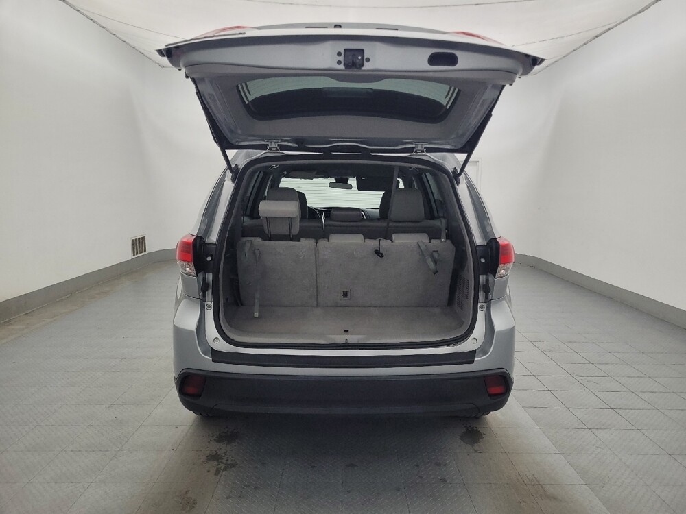 2019 Toyota Highlander in Lakeland, FL 33815 - 18121612 29