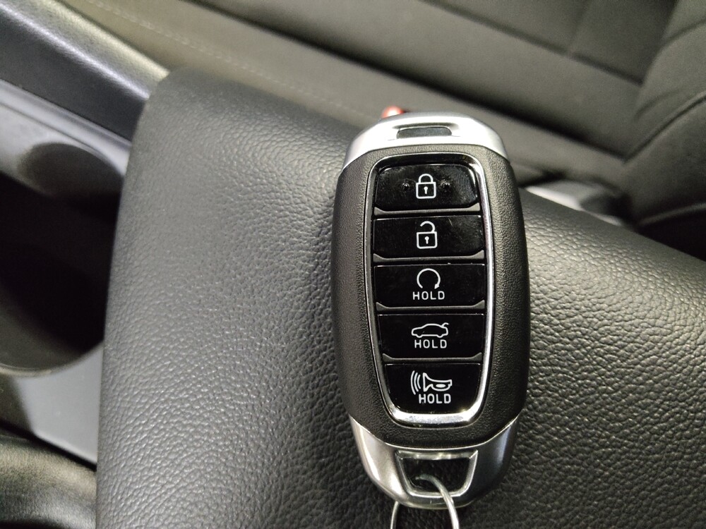 2023 Hyundai Elantra in Clearwater, FL 33764 - 18121614 32