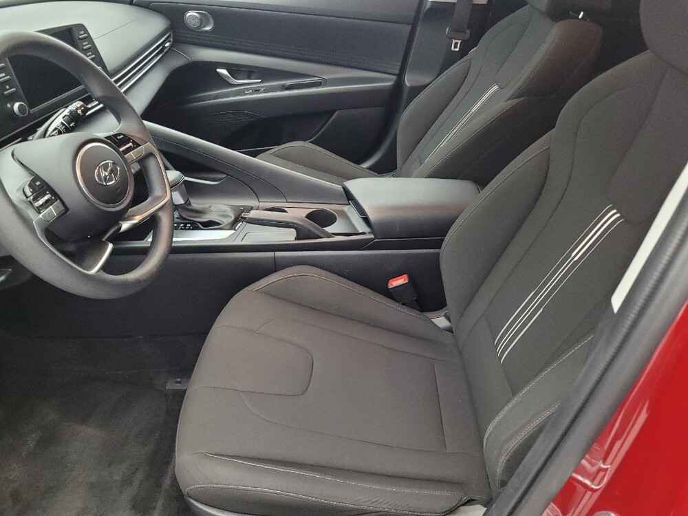 2023 Hyundai Elantra in Clearwater, FL 33764 - 18121614 17