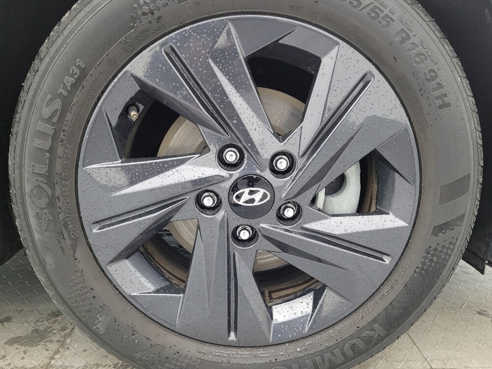 2023 Hyundai Elantra in Clearwater, FL 33764 - 18121614 31