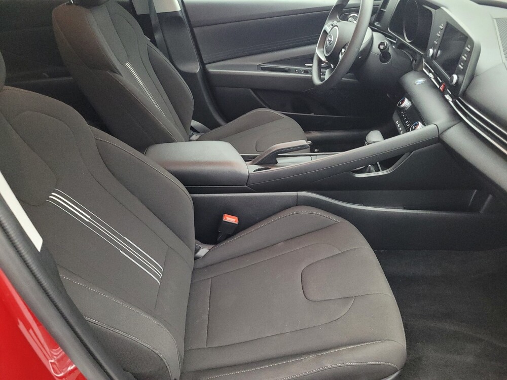 2023 Hyundai Elantra in Clearwater, FL 33764 - 18121614 21