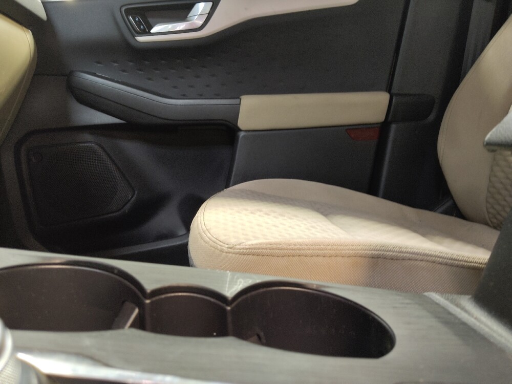 2020 Ford Escape in Lakeland, FL 33815 - 18121615 26