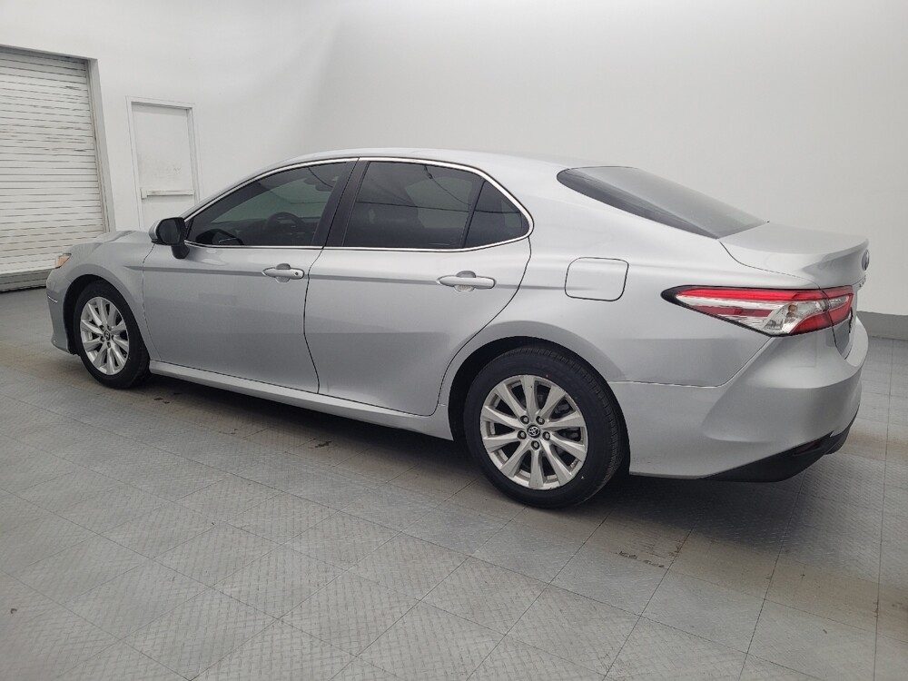 2018 Toyota Camry in Lakeland, FL 33815 - 18121616 3